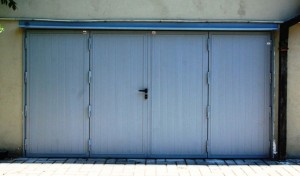 Portone blindato per garage a 4 ante